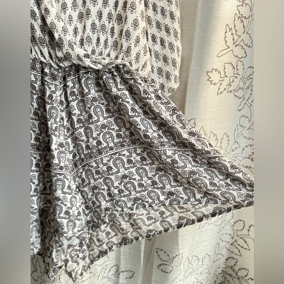 EUC Elan romper / coverup / jumpsuit. Size Medium. Only worn once. - Picture 2 of 7